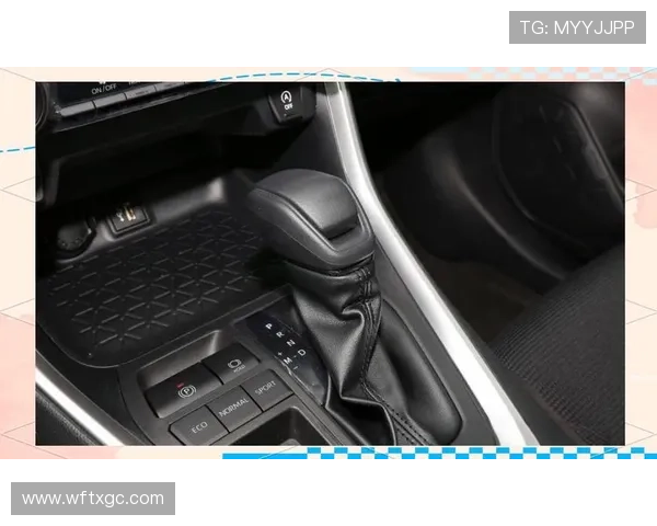 15万预算家用轿车,是丰田荣放好,还是吉利星越L更有性价比?